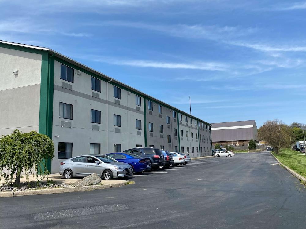 Motel 6 Lancaster Fertility Екстер'єр фото